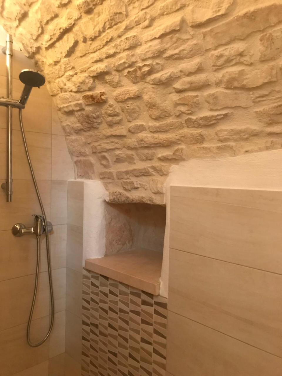 A Due Passi Dal Centro - Trullo Apartment Alberobello Bagian luar foto